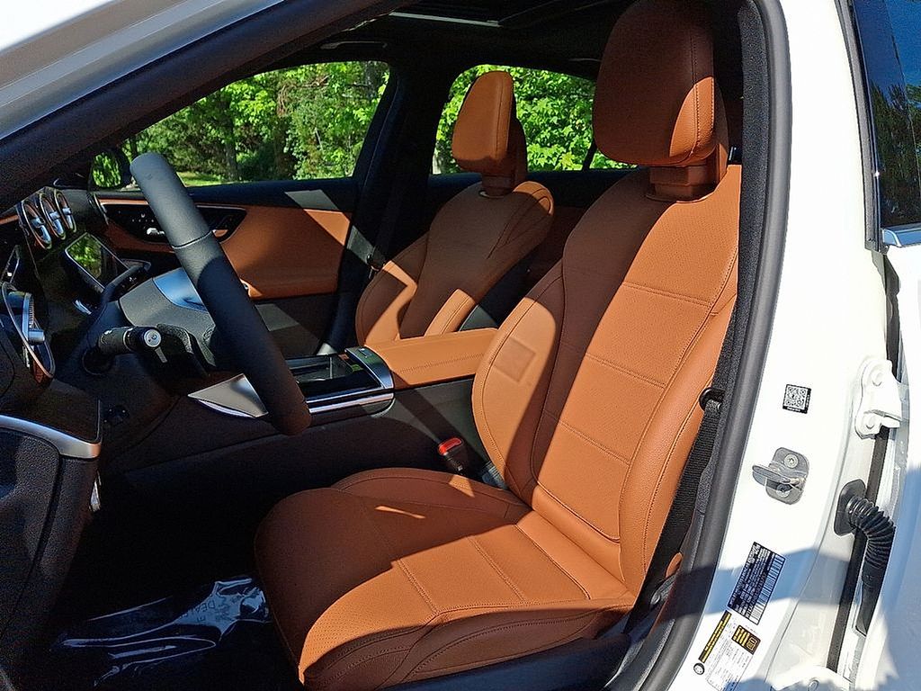 Thumbnail: 2025 Mercedes-Benz C-Class - 12