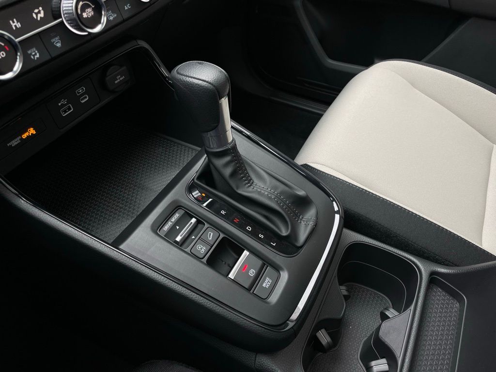 2025 Honda CR-V EX 19