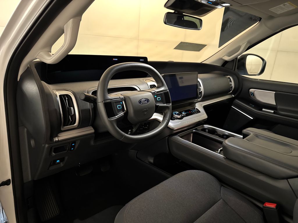 Used 2025 White Ford Active image 4