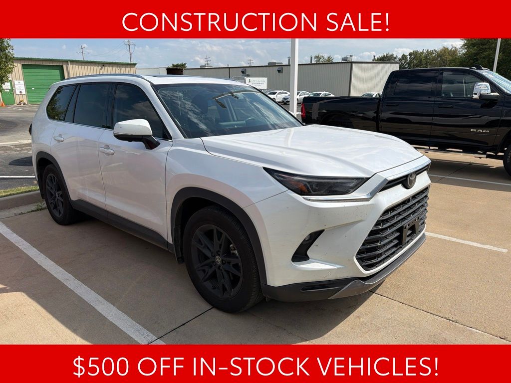 White (Wind Chill Pearl) 2025 Toyota Grand Highlander Hybrid SUV / Crossover All-Wheel Drive Continuously Variable Transmission