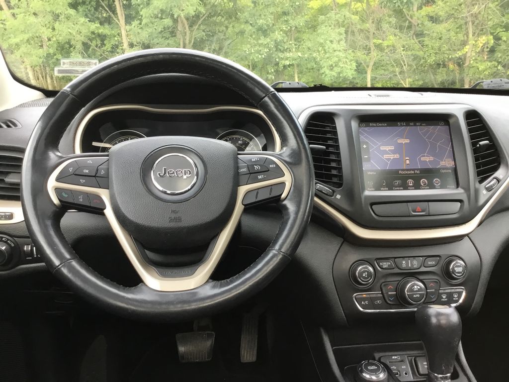 Thumbnail: 2015 Jeep Cherokee - 10