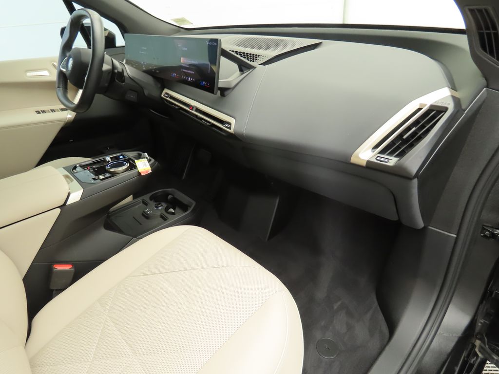 Thumbnail: 2024 BMW iX - 16