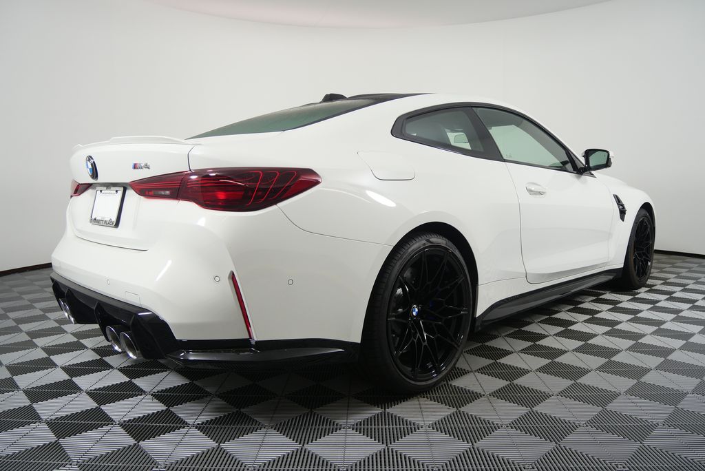 Thumbnail: 2026 BMW M4 - 3