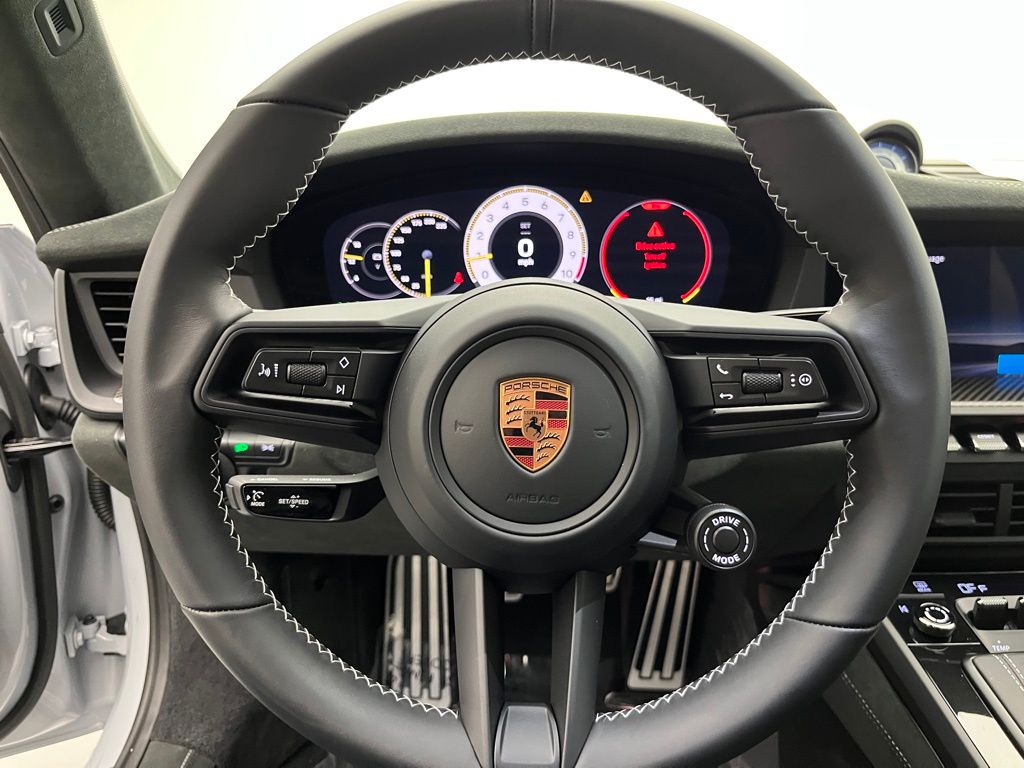 Thumbnail: 2026 Porsche 911 - 12