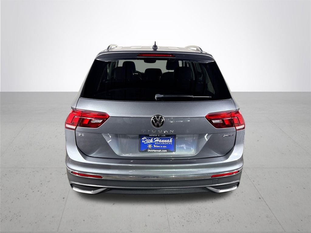 2022 Volkswagen Tiguan 2.0T SE
