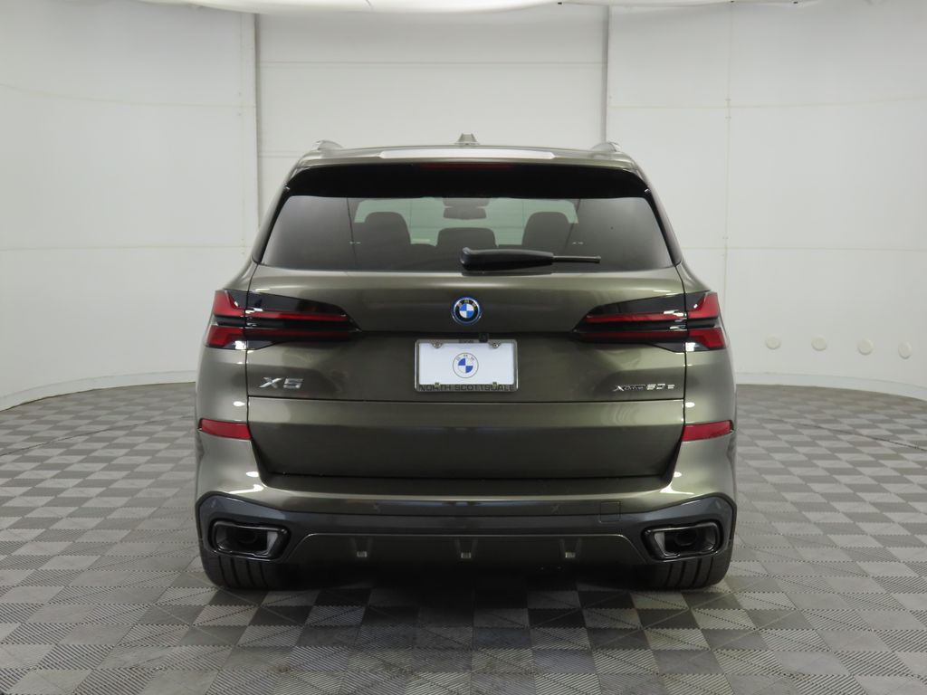 Thumbnail: 2026 BMW X5 - 6