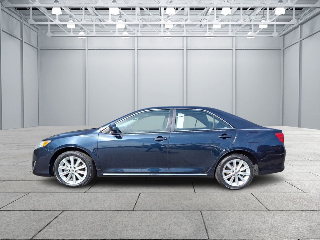 2014 Toyota Camry XLE 7