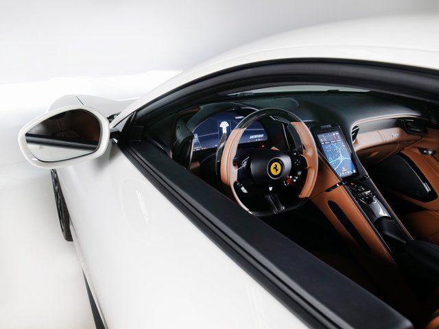 Used 2022 White Ferrari 3.9L V8 image 24