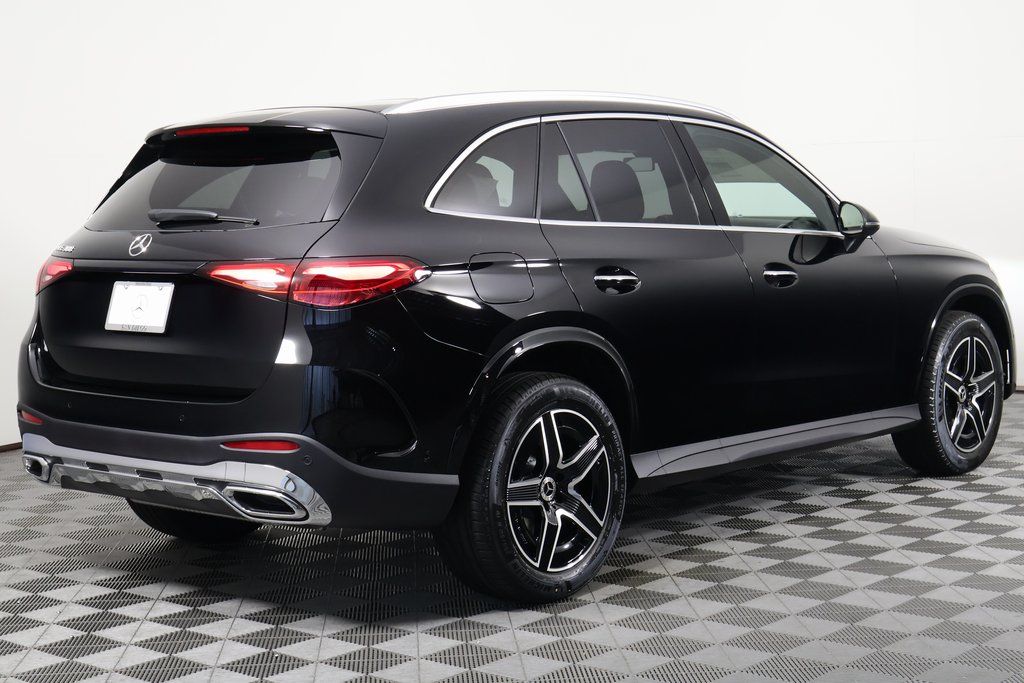 Thumbnail: 2026 Mercedes-Benz GLC - 2