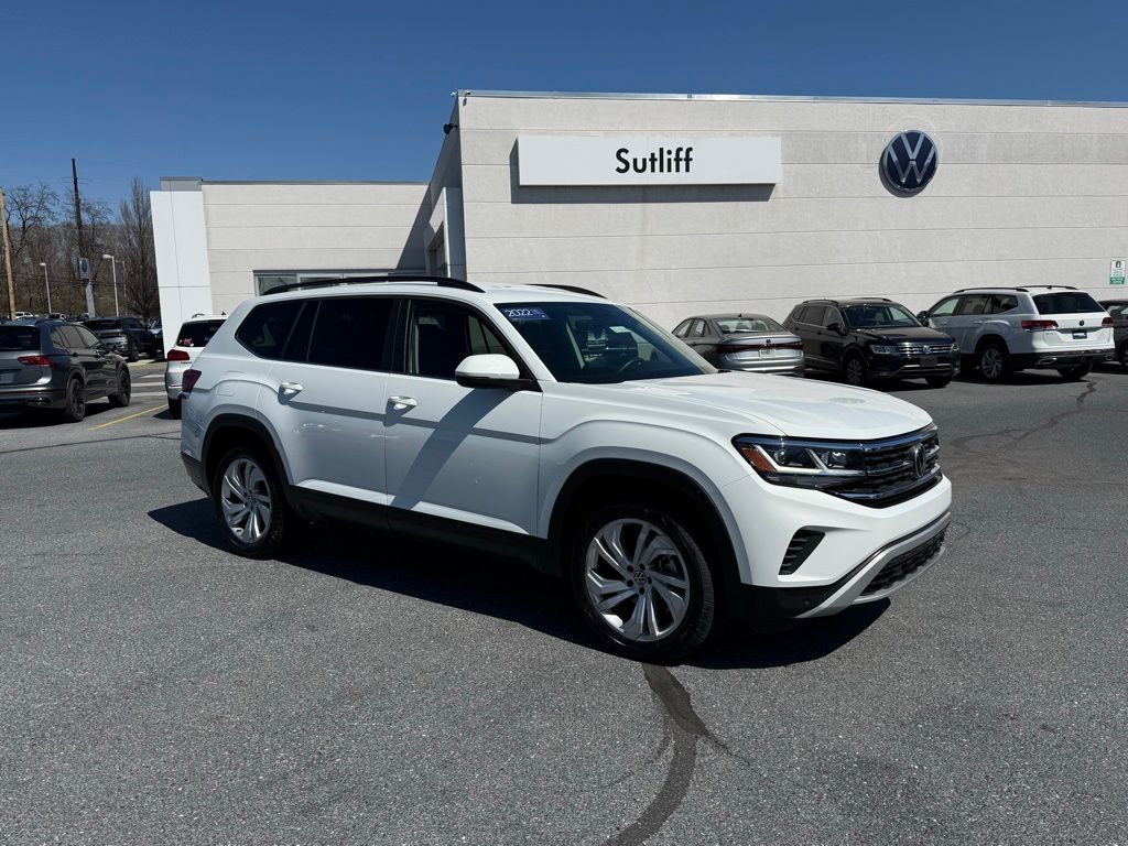 2022 Volkswagen Atlas 3.6L V6 SE w/Technology - 0
