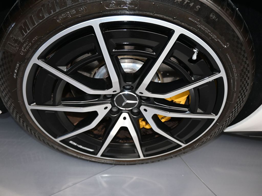 Used 2022 White Mercedes-Benz SL 63 AMG® image 45