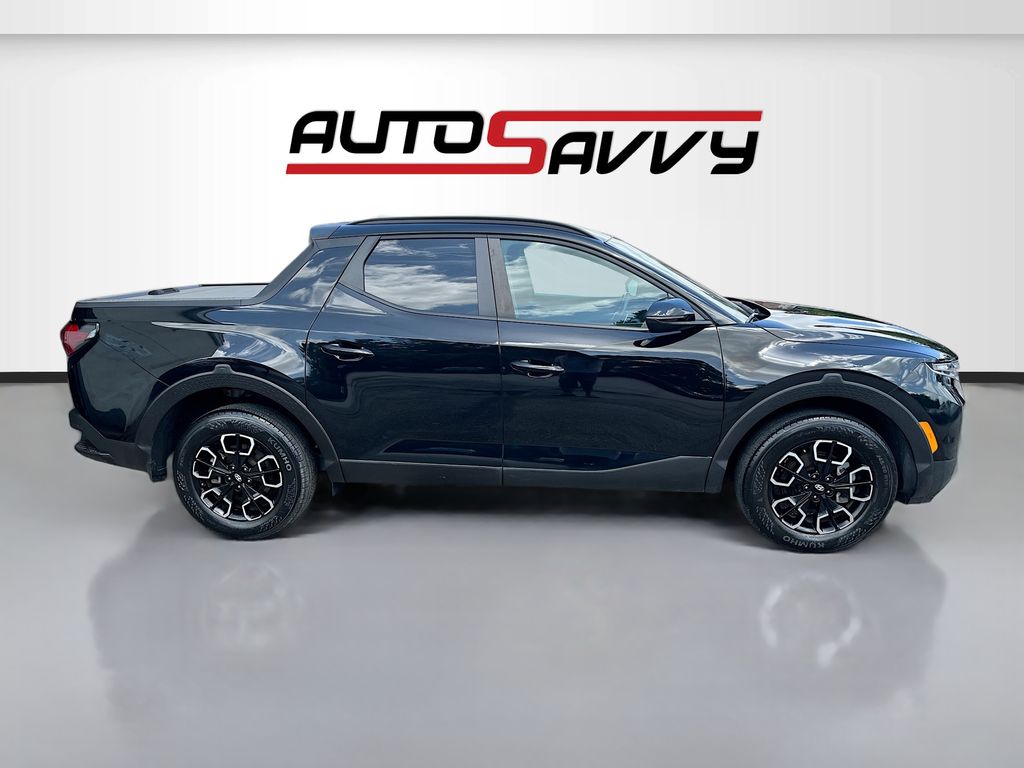 Used 2023 Black Hyundai SEL Premium image 6