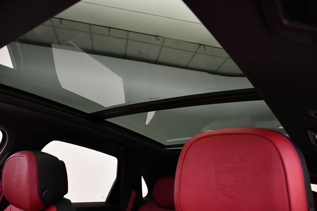 Thumbnail: 2026 Porsche Cayenne - 21