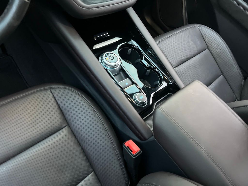 Thumbnail: 2025 Ford Explorer - 21