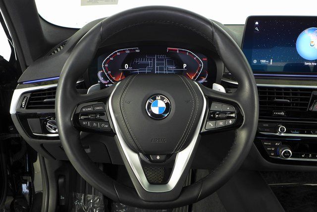 2022 BMW 5 Series 530i 26