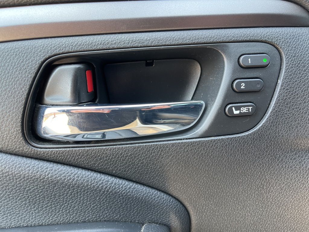 Thumbnail: 2021 Honda Pilot - 12