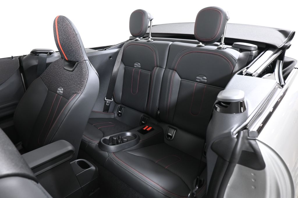 Thumbnail: 2026 MINI Cooper - 30