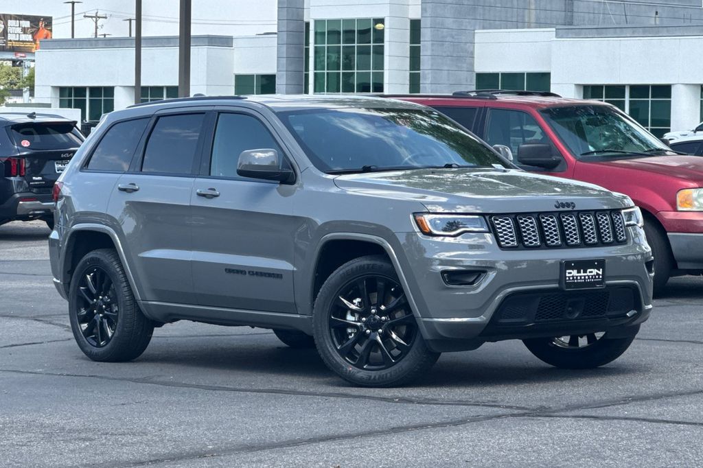 2021 Jeep Grand Cherokee Laredo X 4WD