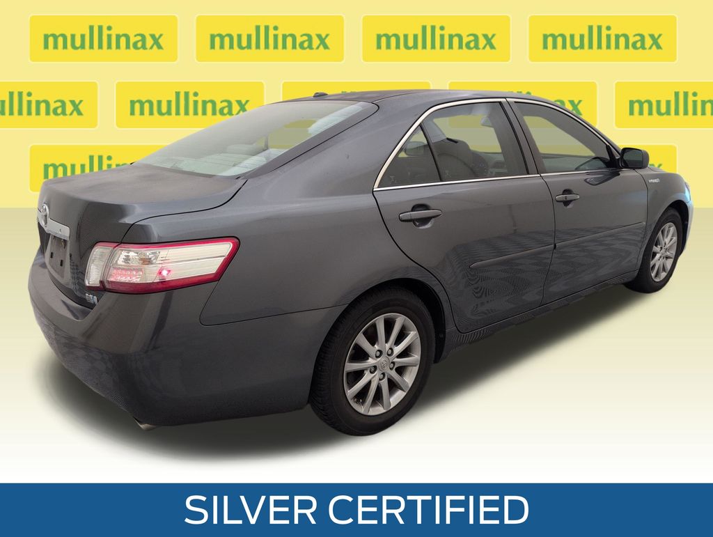 Used 2011 Gray Toyota Base image 3