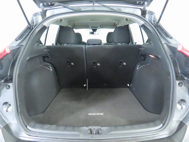 Thumbnail: 2020 Nissan Kicks - 28