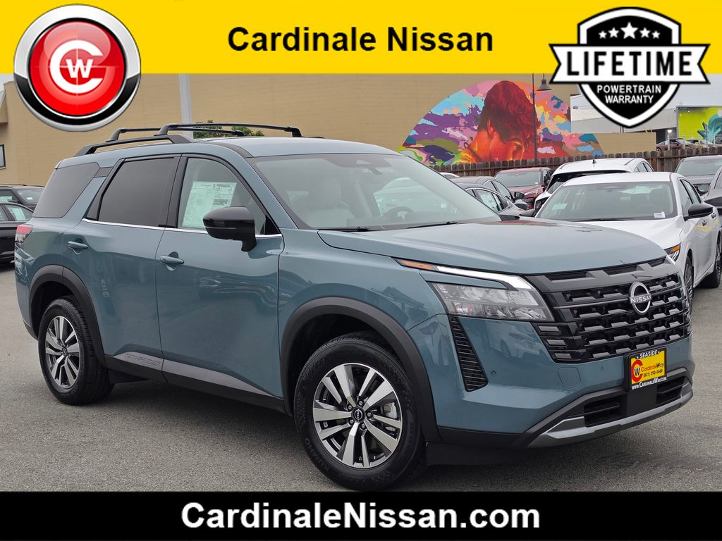 2026 Nissan Pathfinder SL