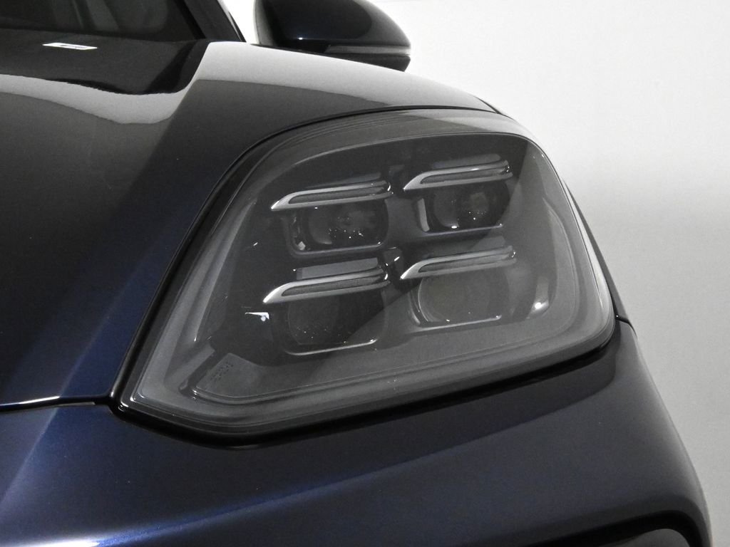 Thumbnail: 2026 Porsche  - 11