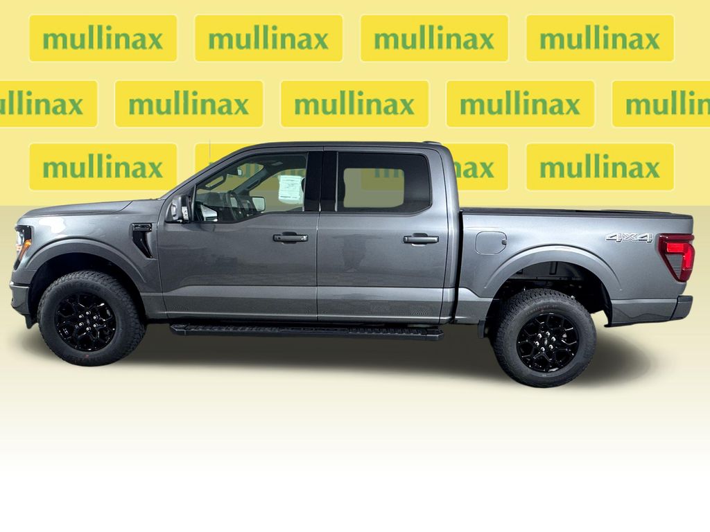 New 2026 Gray Ford XLT image 2