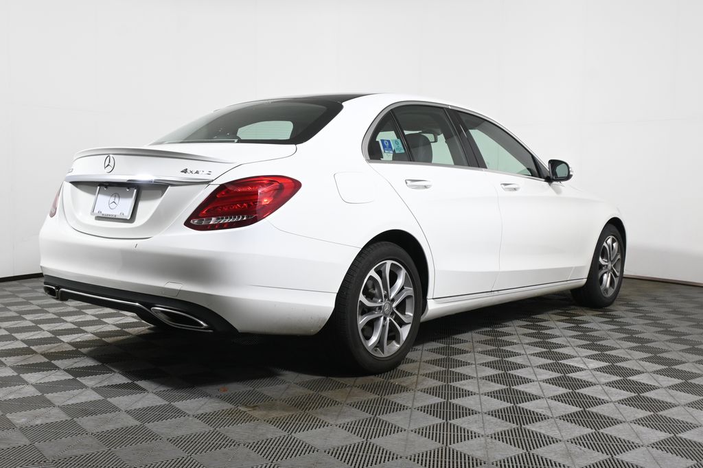 Thumbnail: 2015 Mercedes-Benz C-Class - 7