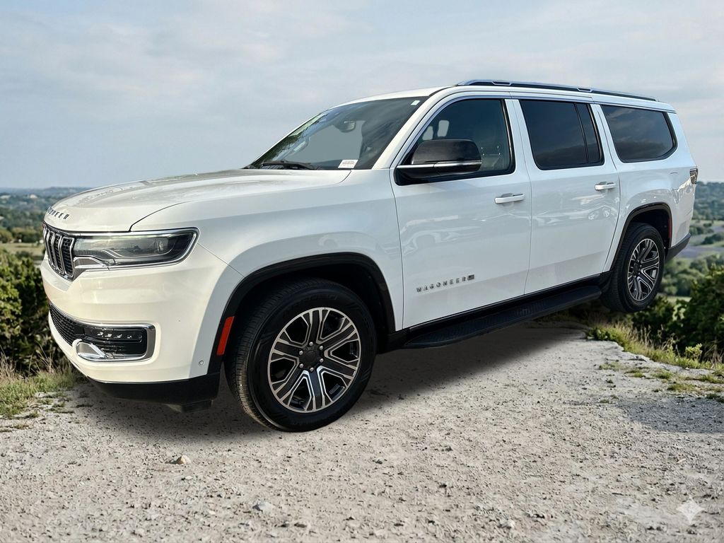 Bright White Clearcoat 2023 Jeep Wagoneer L Series II RWD SUV / Crossover 4X2 8-Speed Automatic