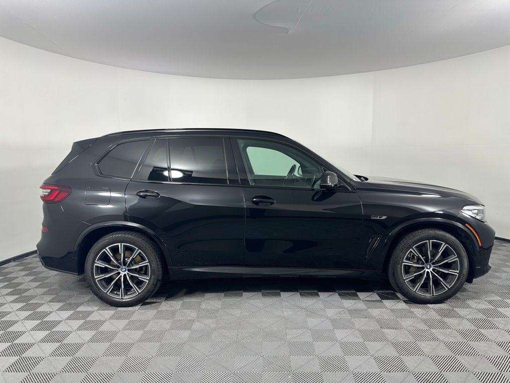 Thumbnail: 2023 BMW X5 - 4