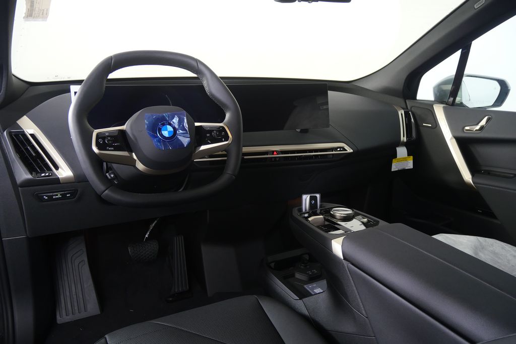 Thumbnail: 2026 BMW iX - 17
