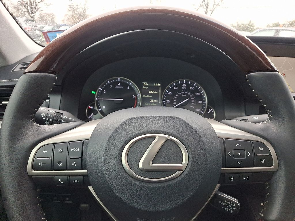 Thumbnail: 2018 Lexus ES - 20