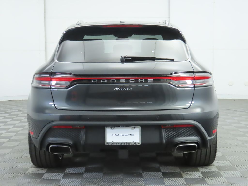 Thumbnail: 2025 Porsche Macan - 6