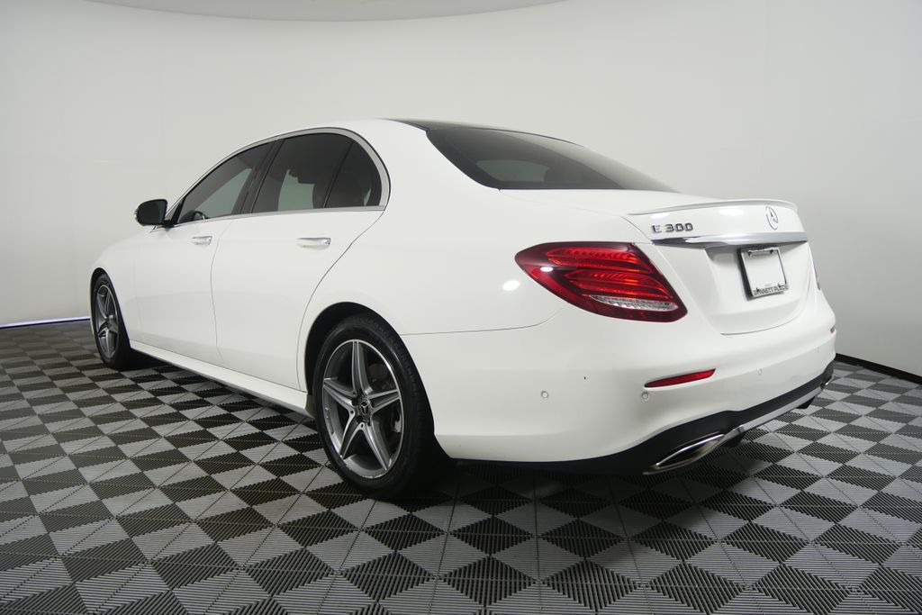 Thumbnail: 2019 Mercedes-Benz E-Class - 5