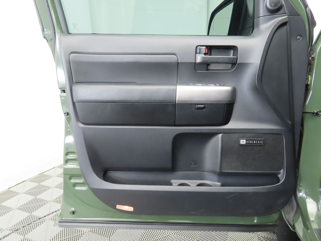 Thumbnail: 2020 Toyota Sequoia - 26