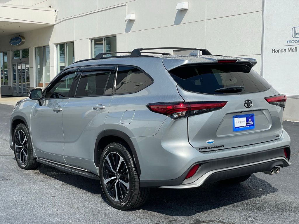 2022 Toyota Highlander XSE 4