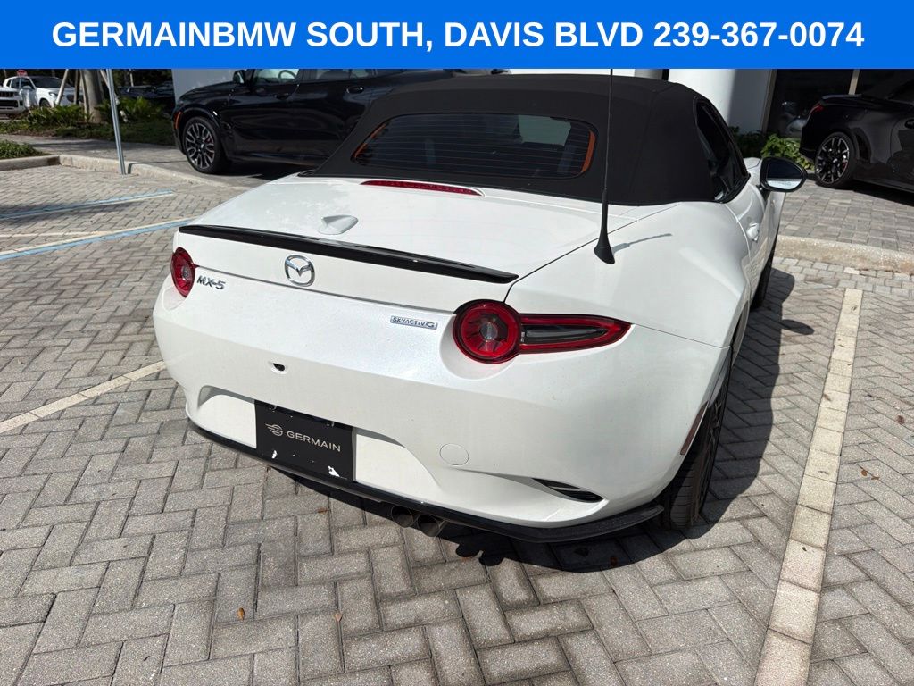 Used 2026 White Mazda Club image 31