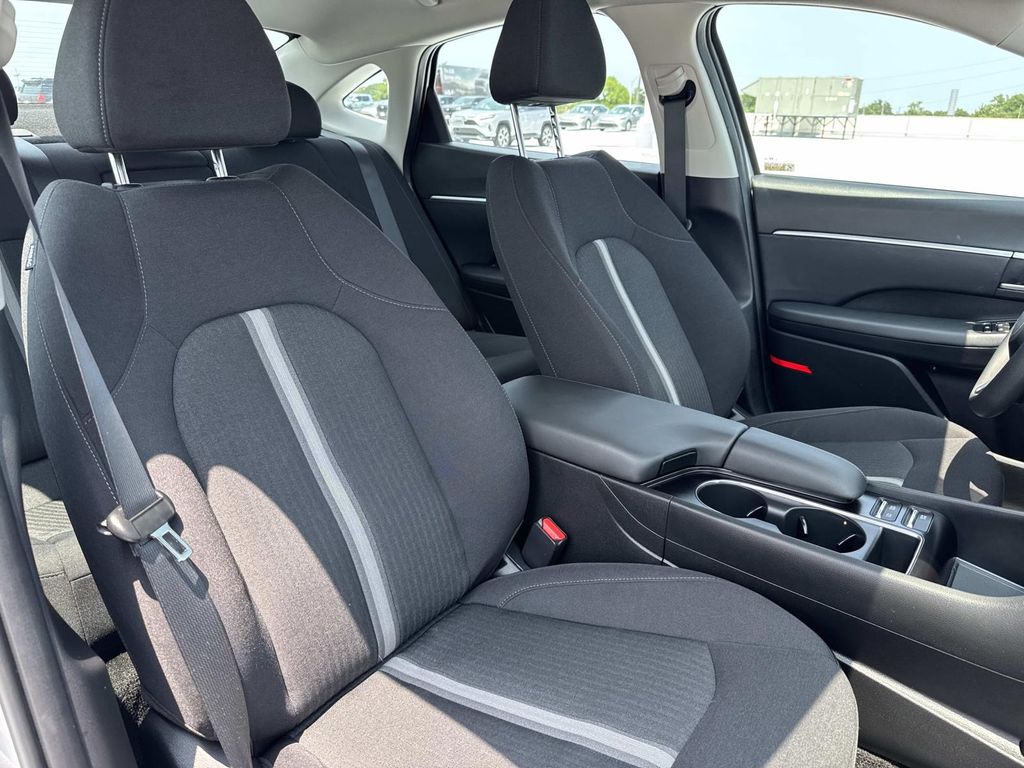 2025 Hyundai Sonata SEL - 9