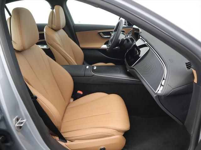 Thumbnail: 2026 Mercedes-Benz E-Class - 22