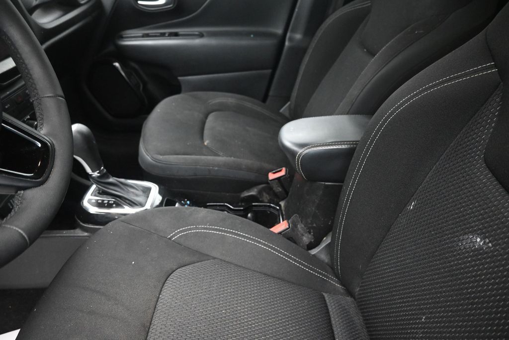 Used 2022 Jeep Renegade SUV