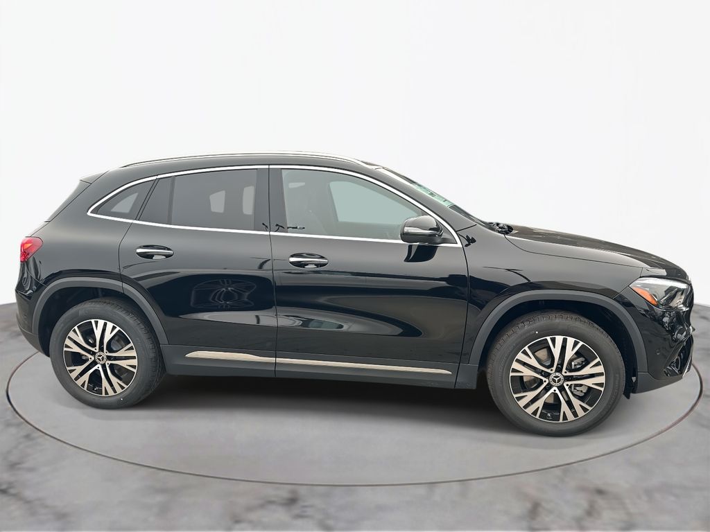Thumbnail: 2026 Mercedes-Benz GLA - 4