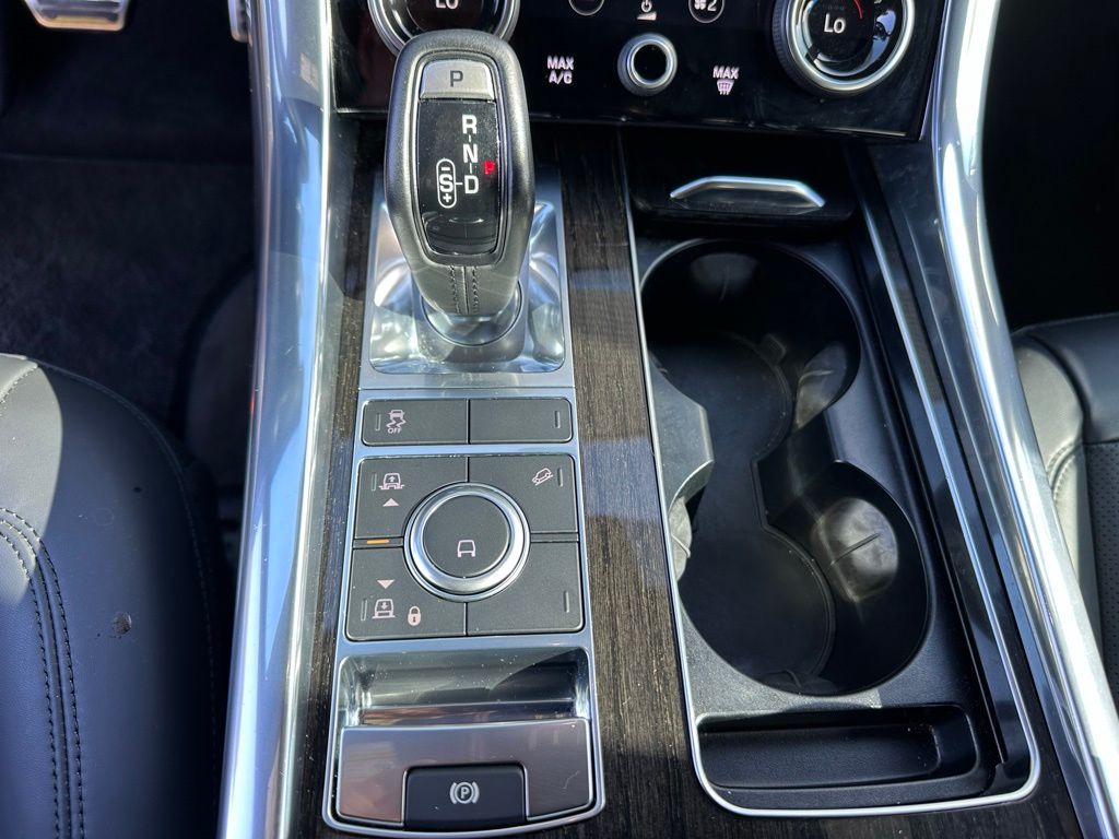 Thumbnail: 2022 Land Rover Range Rover Sport - 20