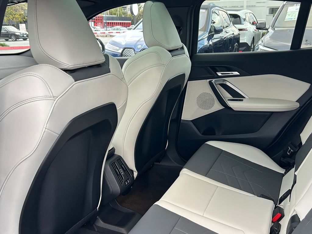 Thumbnail: 2026 BMW X2 - 31