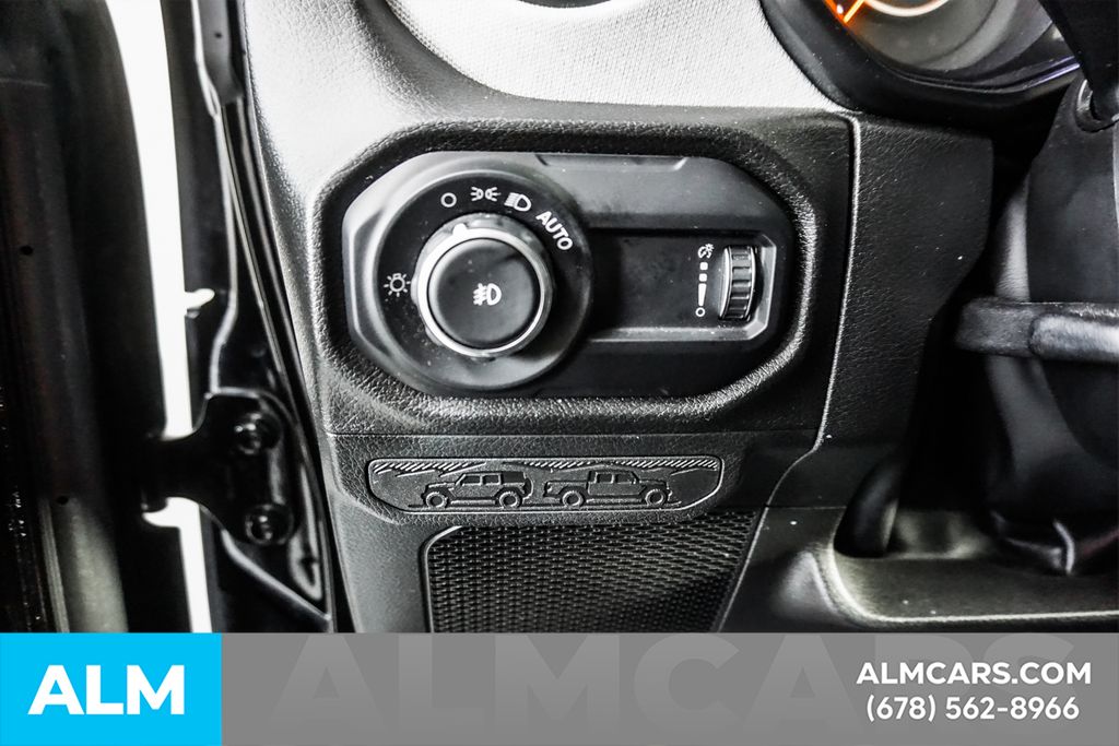Used 2025 Black Jeep Sport S image 34