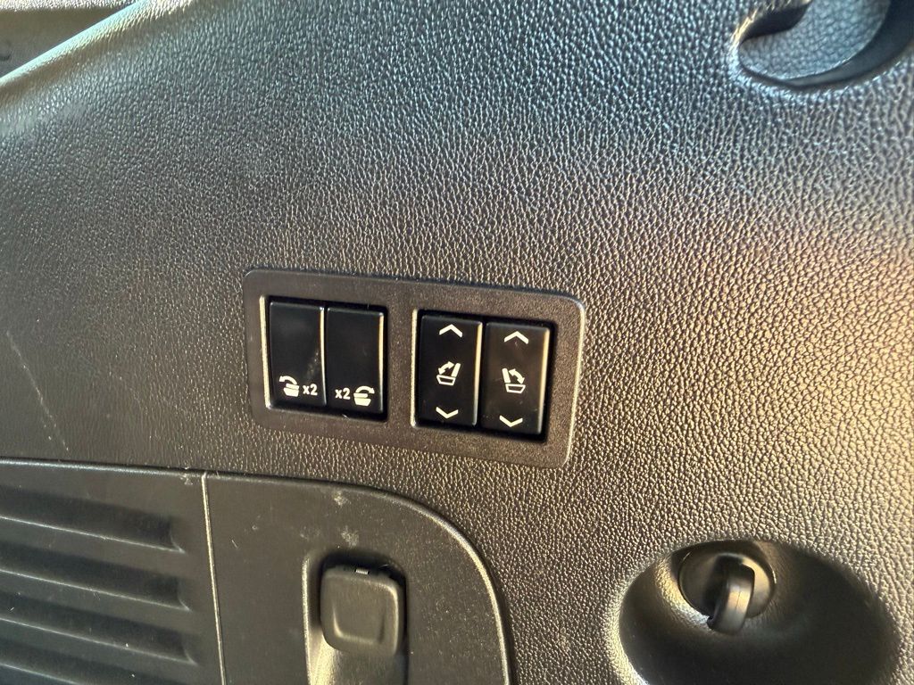 Thumbnail: 2019 Chevrolet Tahoe - 28