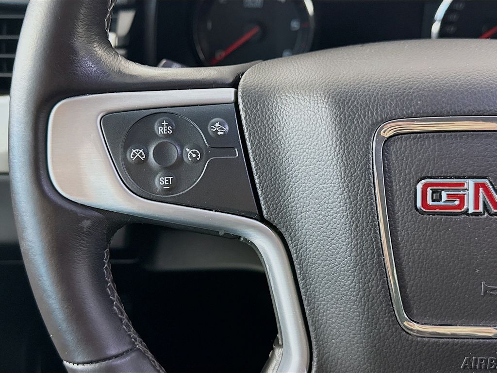 Thumbnail: 2015 GMC Yukon - 11