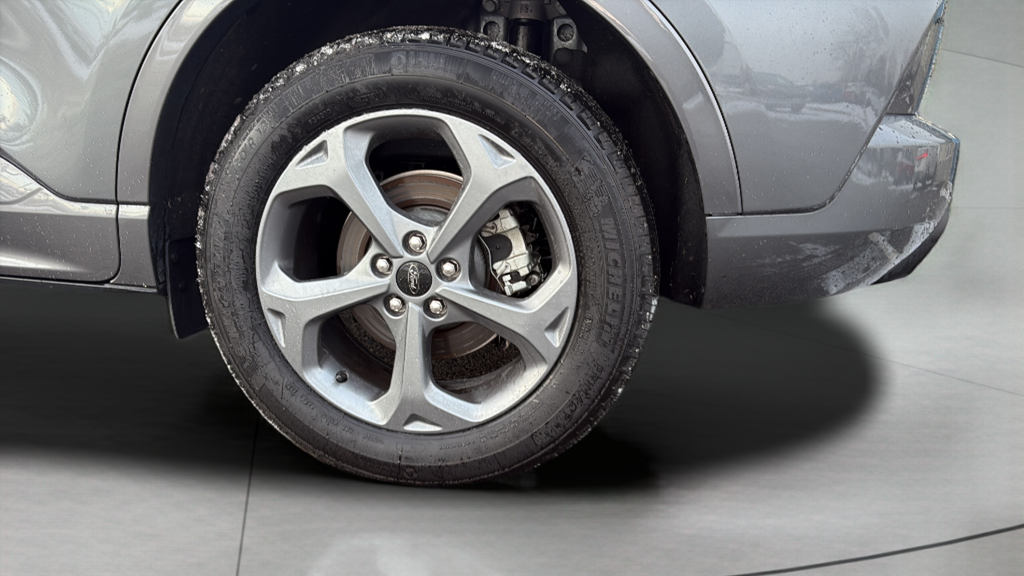 Certified Used 2024 Gray Ford ST-Line image 11