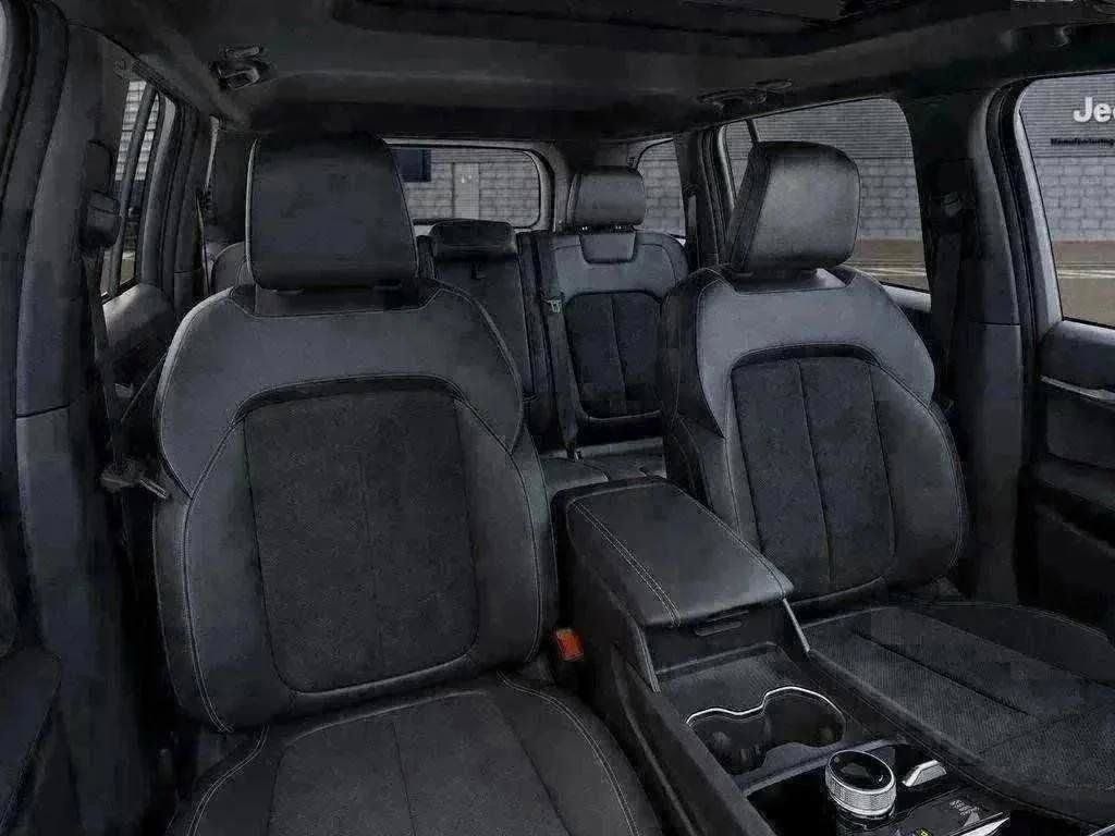 New 2026 Jeep Grand Cherokee SUV