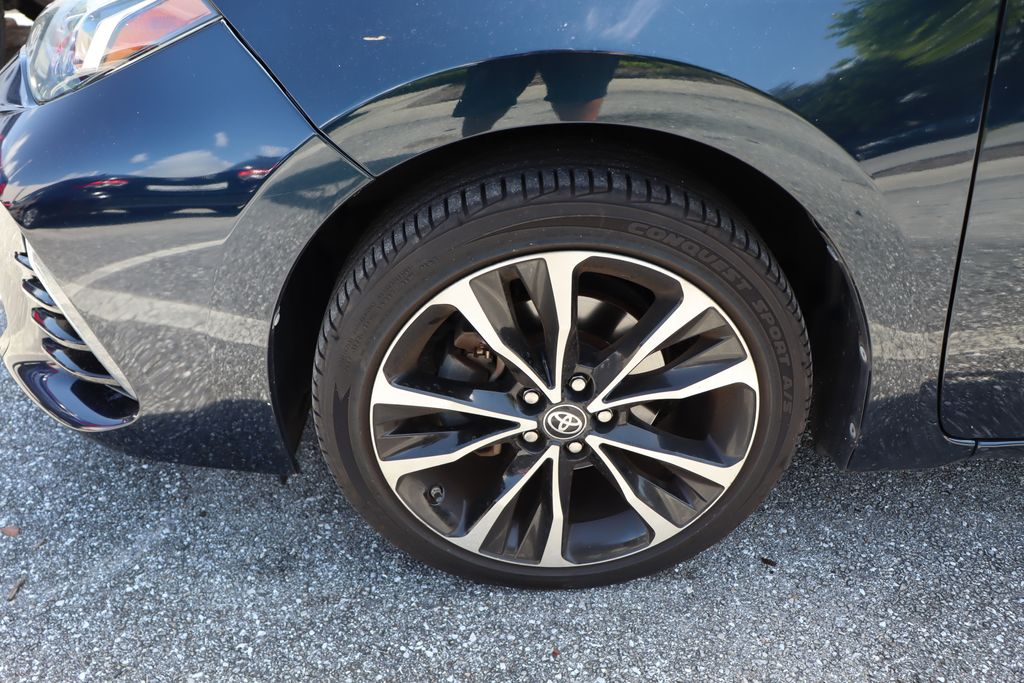 Thumbnail: 2019 Toyota Corolla - 4