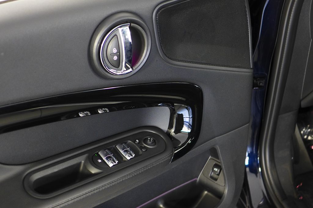 Thumbnail: 2020 MINI Cooper Countryman - 12